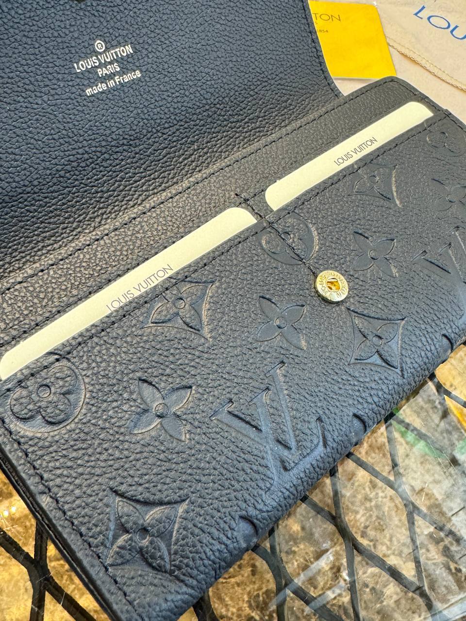 L - Leather Sarah Wallet (Black)