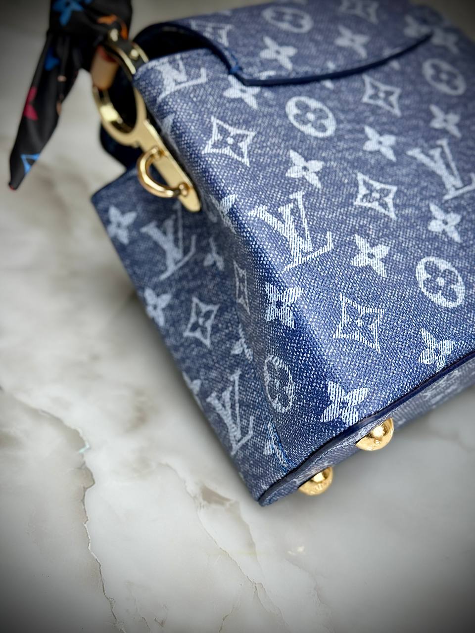 The Capucines Small Bag