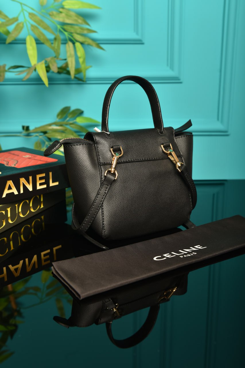 CLN - Nano-Tasche aus genarbtem Kalbsleder