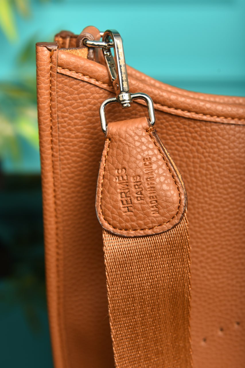 Evelyne Crossbody Bag