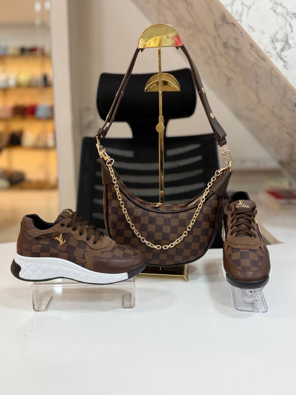 Taschen und Schuhe
