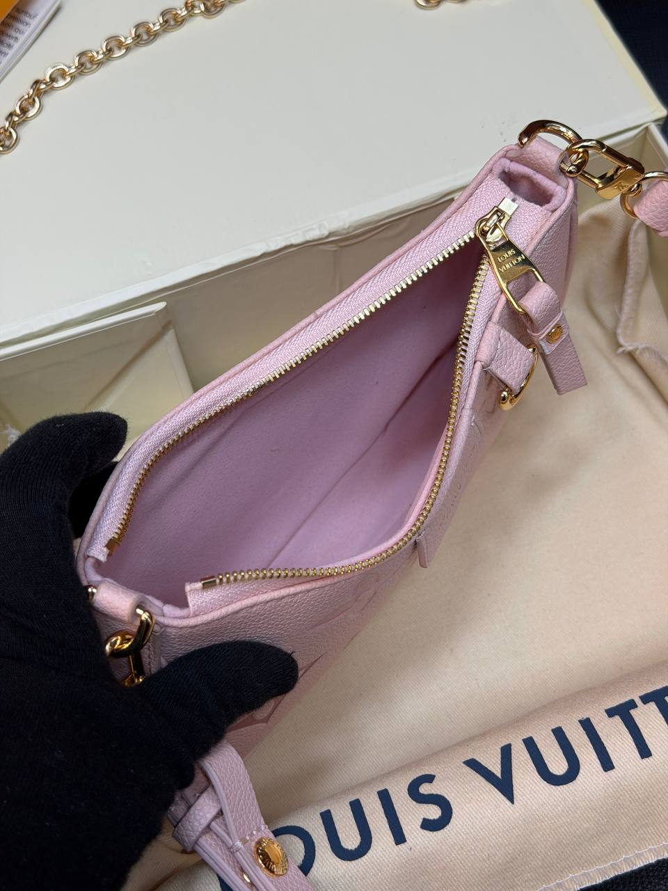 Easy Pouch On Strap - (Video)