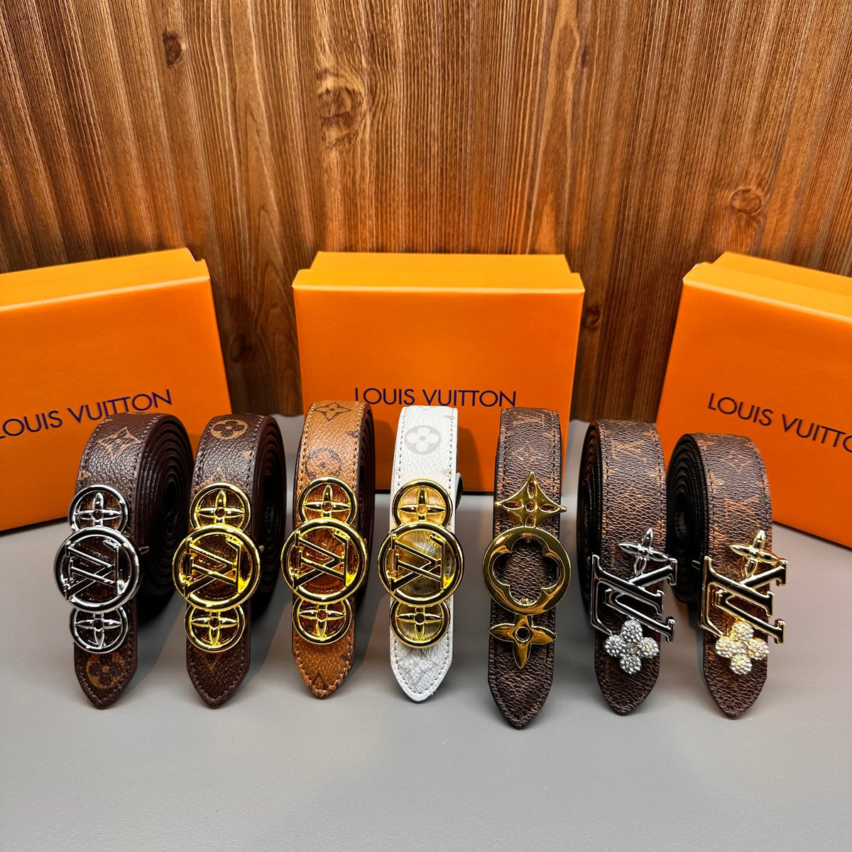 Gürtel mit Stahlschnalle