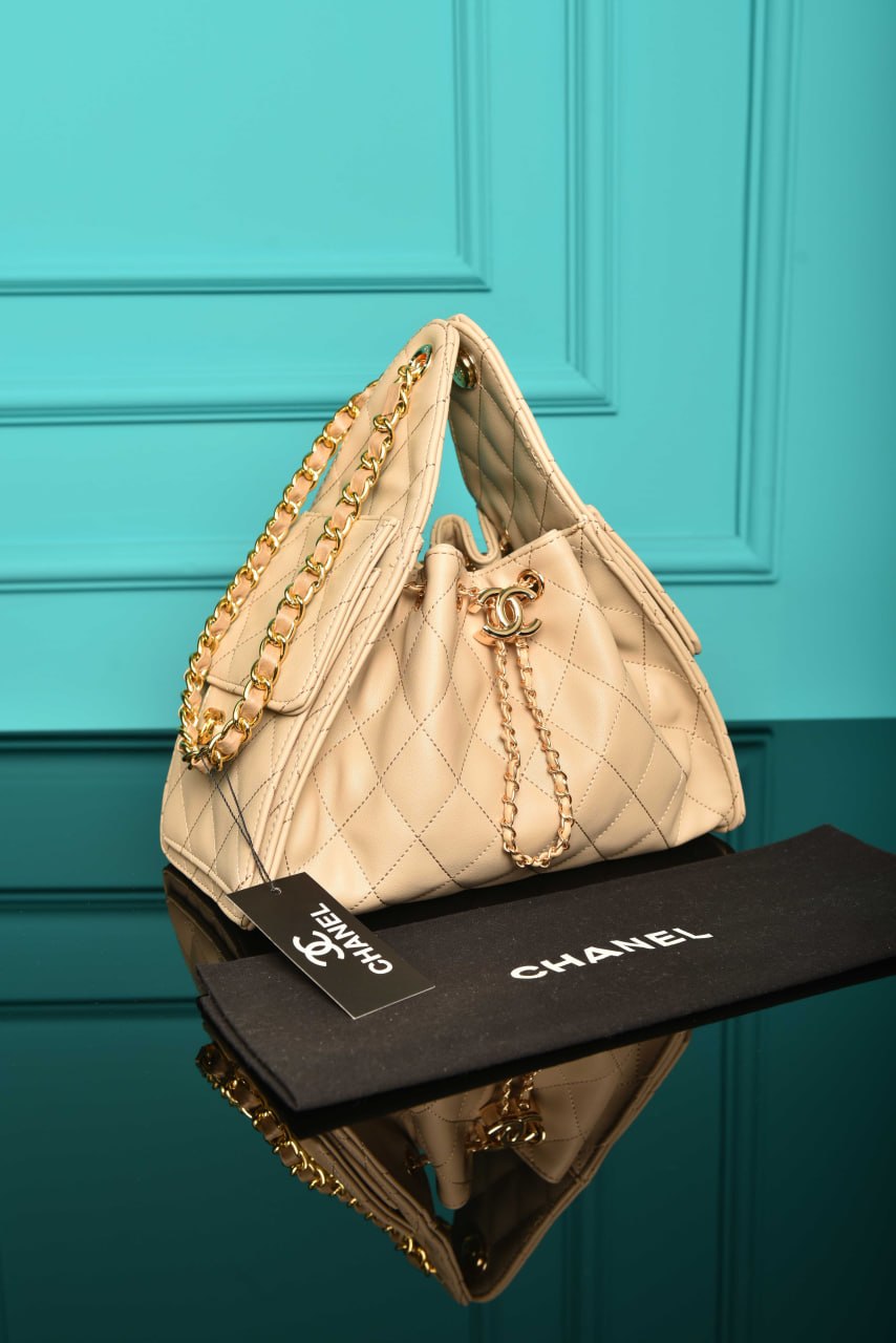 CH 25 Kleine Tasche und Pantoffel