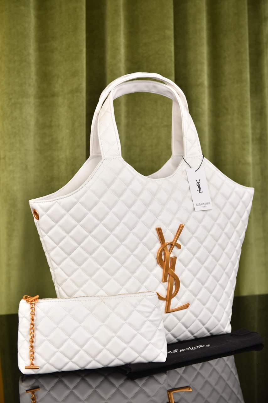 Icare Maxi Shopping Bag aus gestepptem Leder