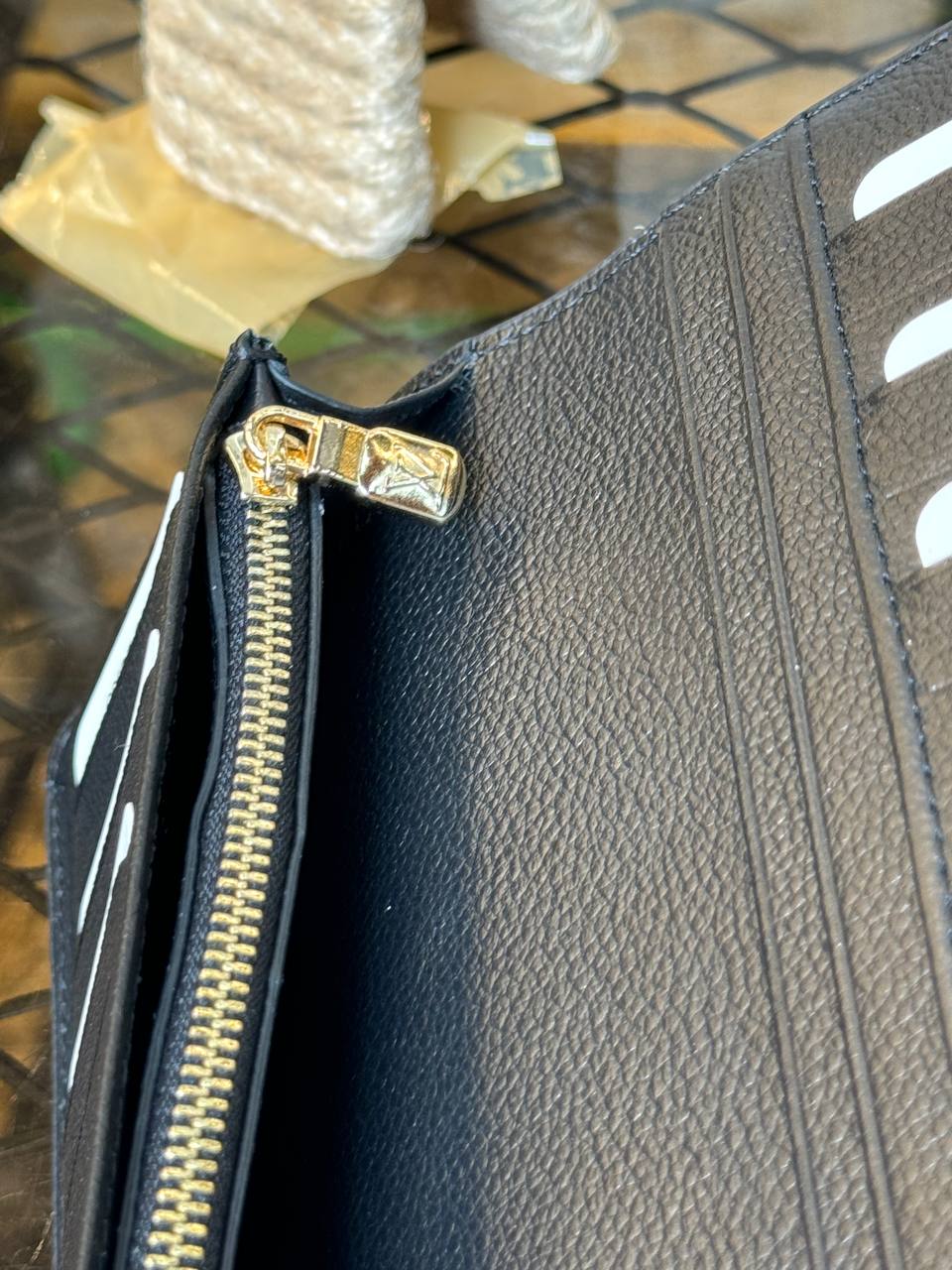 L - Leather Brazza Wallet (Black)