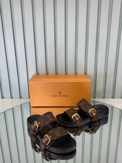 Metis-Tasche und -Pantoffel