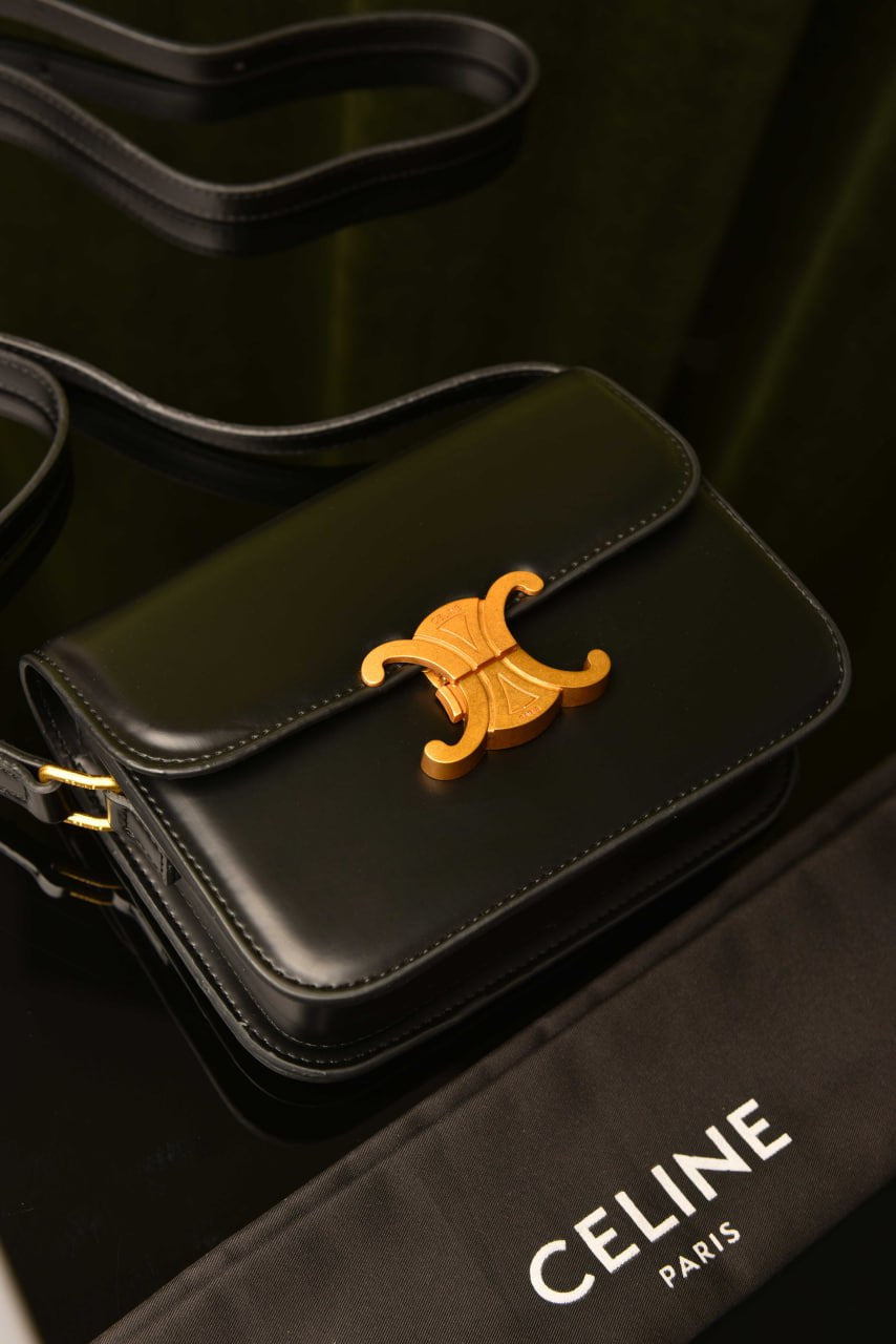 CLN - Classique Triomphe Bag in Shiny