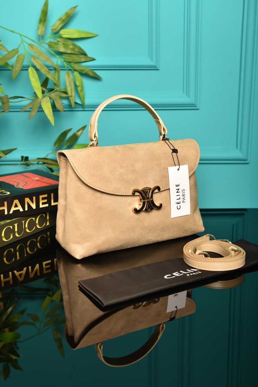 CLN - Nino Schultertasche aus geschmeidigem genarbtem Leder