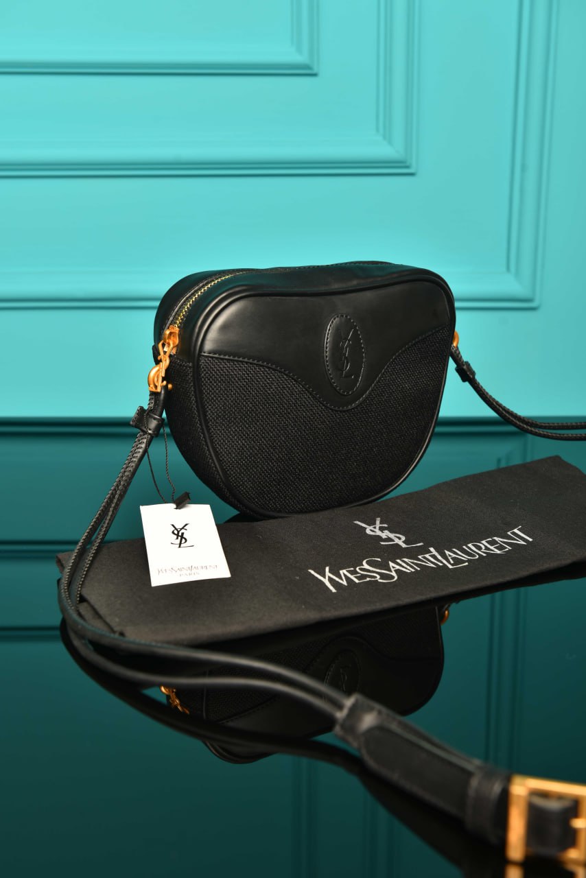 Le 5 À 7 Hobo Bag aus Glattleder