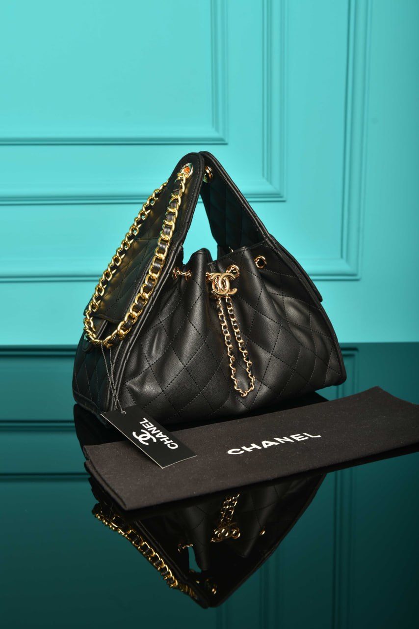 CH 25 Kleine Tasche und Pantoffel